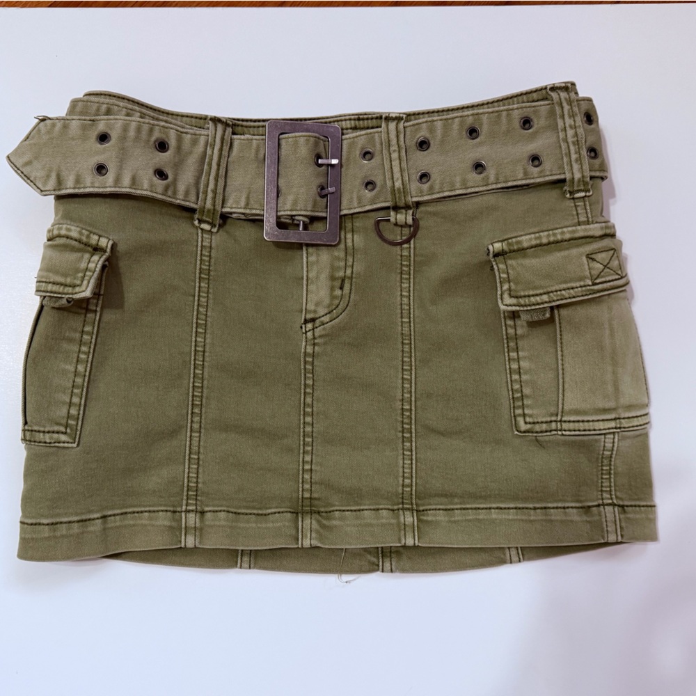 Urban outfitters mini skirt - Picture 2 of 5